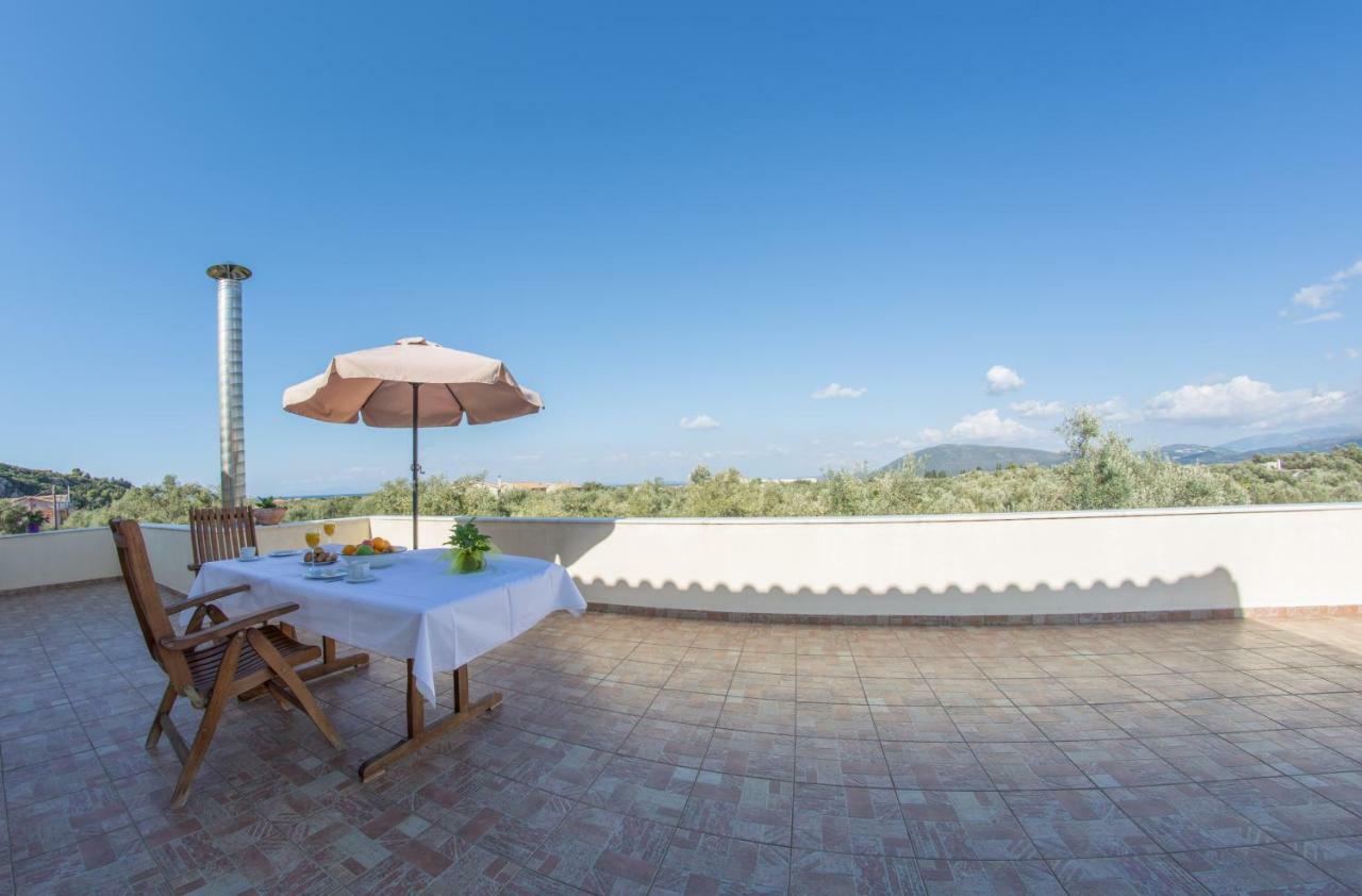 Oli Terra Apartment Lefkada City Exterior photo